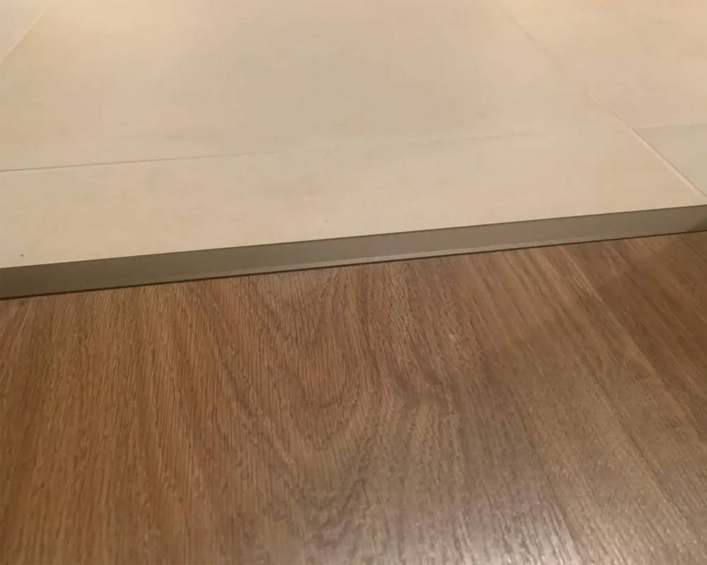 Порог одноуровневый ПС 11.2700.204л Бронза