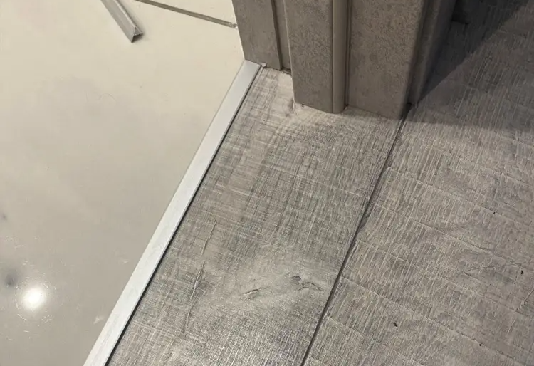 Профиль стыкоперекрывающий ПК 15-8НС.2700.001 Матовый