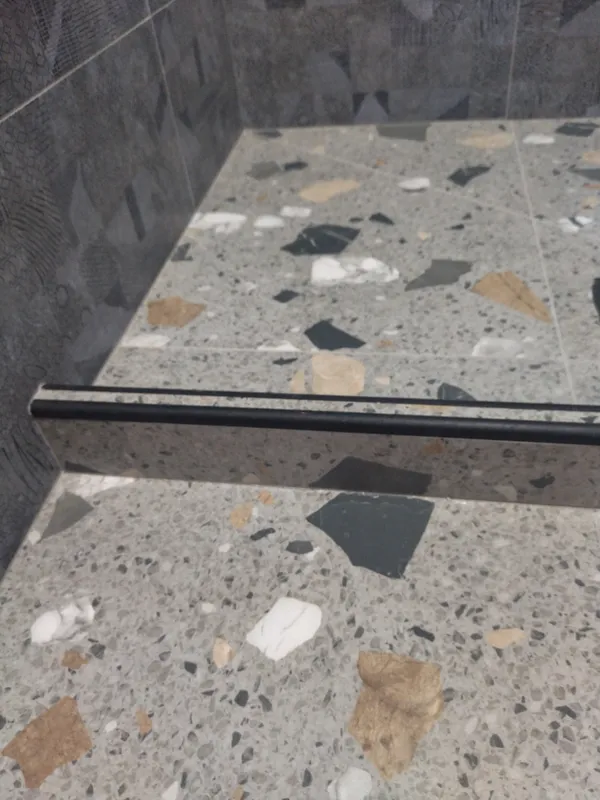 Профиль окантовочный ПУ 20-10.01лп Серебро полированое