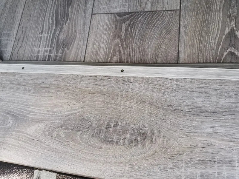 Порог угловой ПУ 01.2700.059 0,9 м Бетон скай