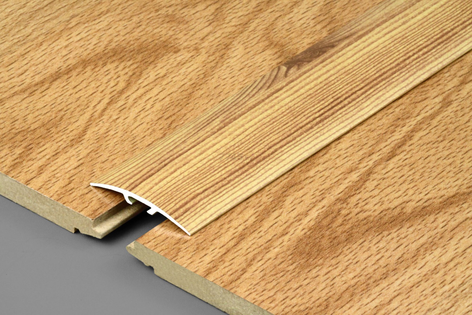 Разноуровневый порог с дюбелем MAGIC STICK. 30 мм 0,9 м Ясень серый