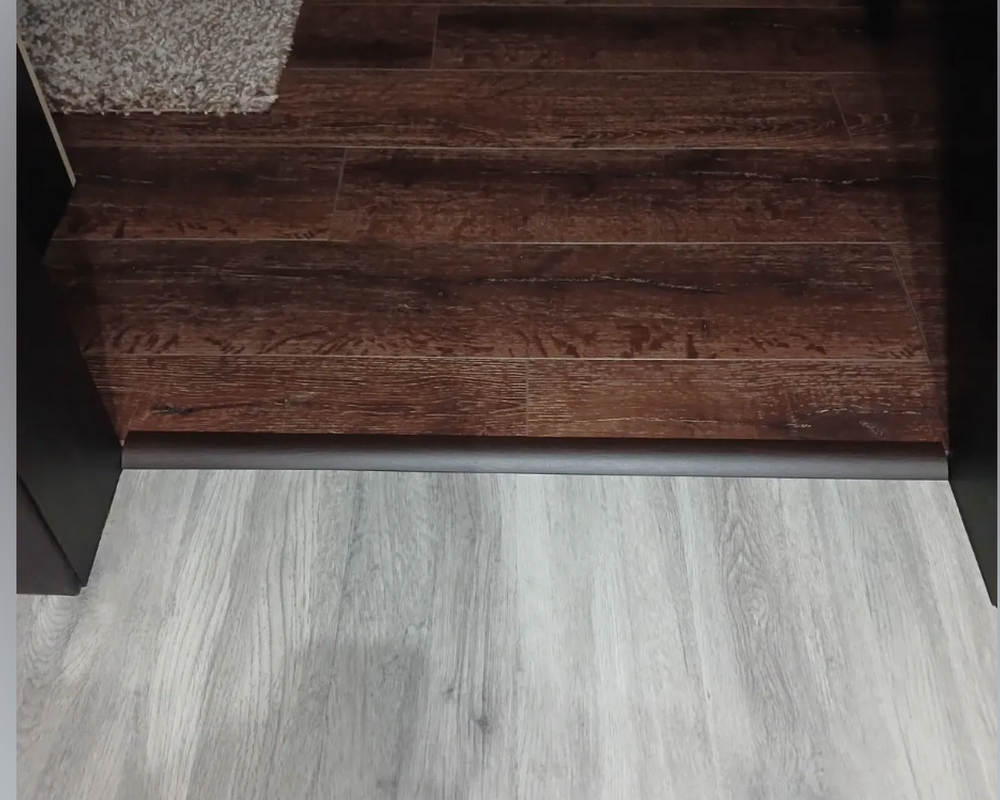 Порог одноуровневый ПС 04-3.1800.091 Дуб темный