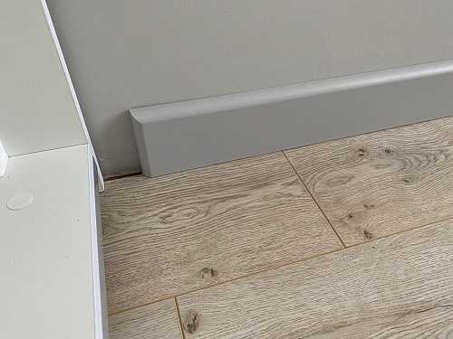 Плинтус МДФ Лука Пл 80МДФ.2400.Point line 24068 Капучино