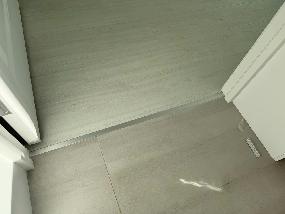 Алюминиевый  профиль ПТ-13 (660)  серебро/мат 2,7 м.