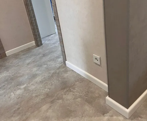 Угол декоративный Уп 01-27.2700.556 (10х10 мм)