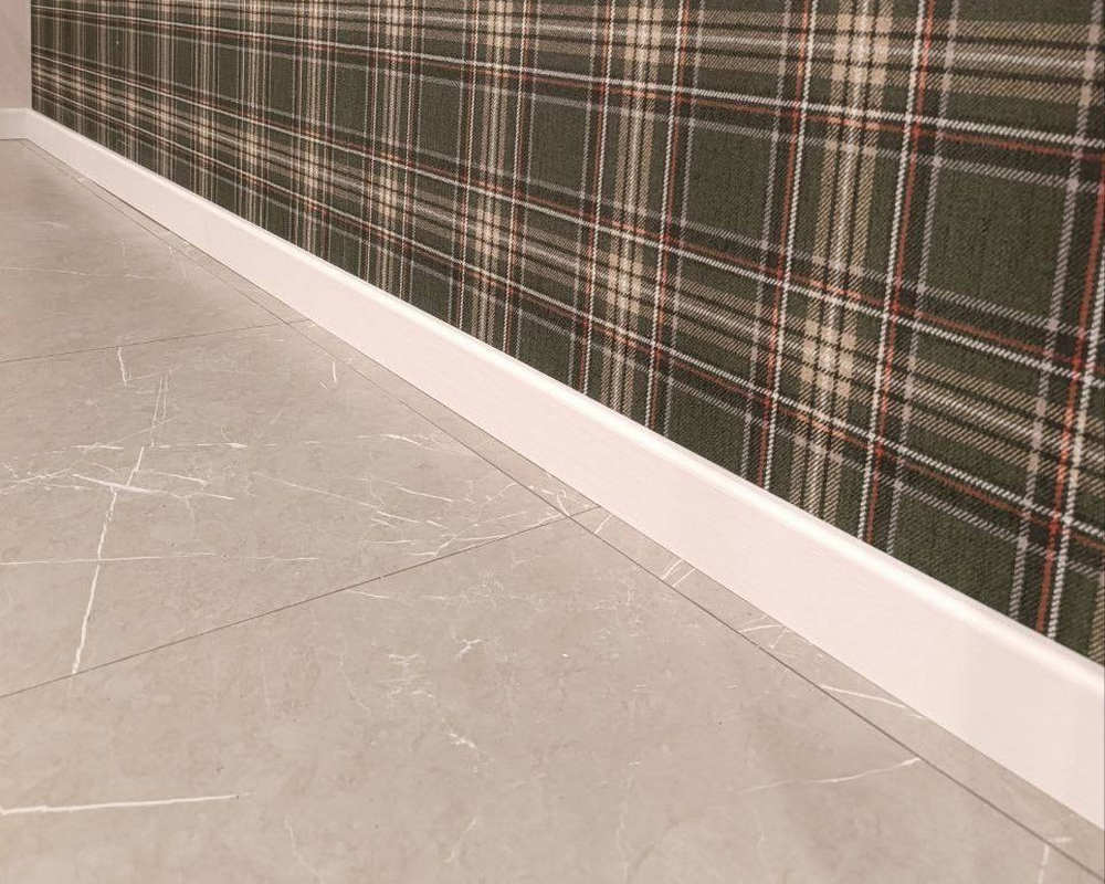 Плинтус МДФ Лука Пл 100-1МДФ.2700.Point line 24040 Дуб кантри белый