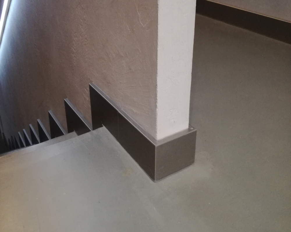 Плинтус ХДФ Dollken Cubu Flex Life 80мм х 2,5 м 1246 Серебро платинум