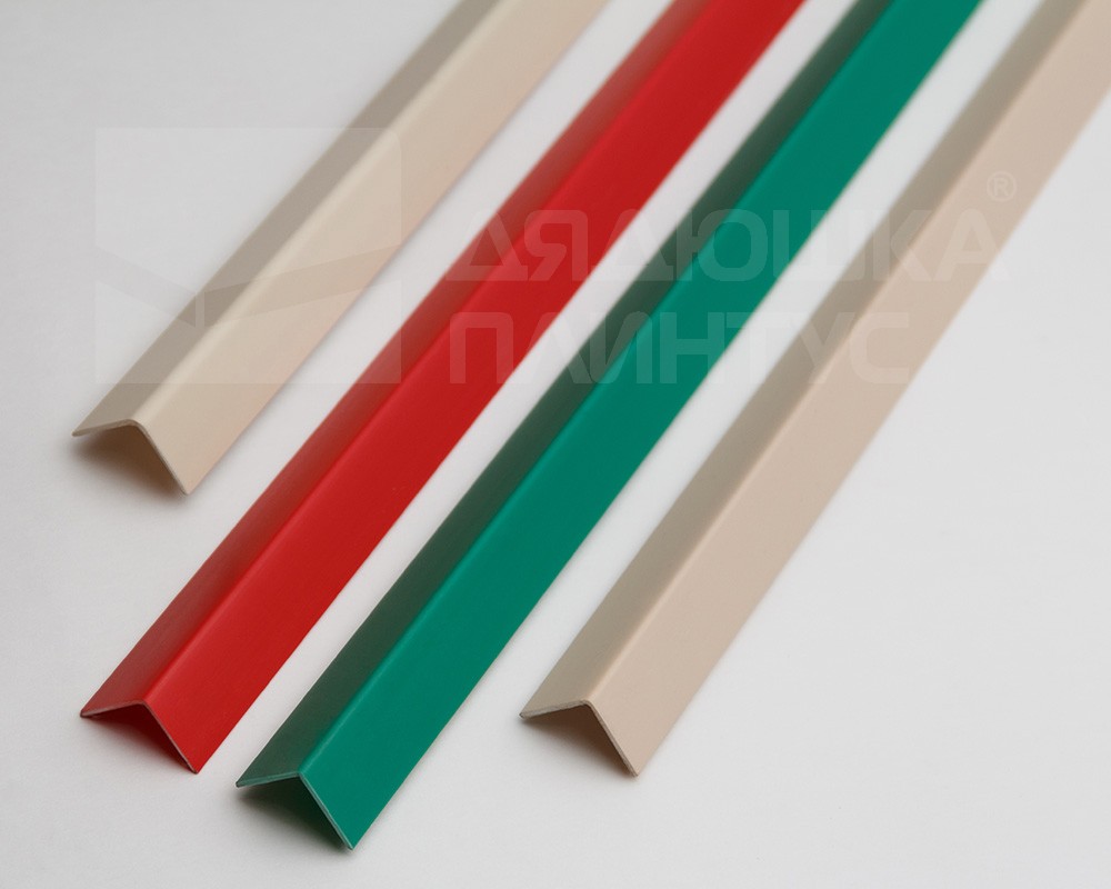 Угол ПВХ 20х20х2,75 м зелёный 145