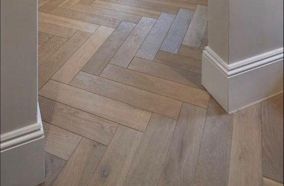 Плинтус ДЮРОПОЛИМЕР HI WOOD B80A 80мм х 12,5мм х 2,0м.