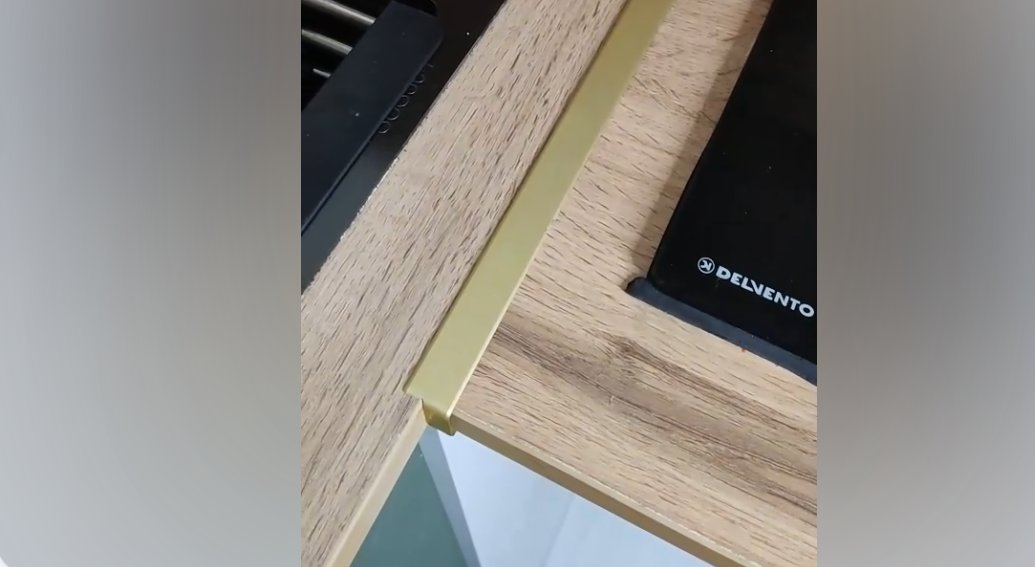 PVS91-05 Профиль Т-образный нержавеющая сталь Золото зеркальное  20мм х 2.7м