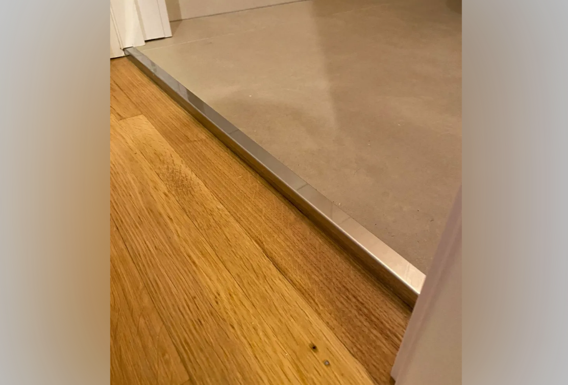 Профиль окантовочный ПУ 30НСК(304).2700.002 2,7 м Золото