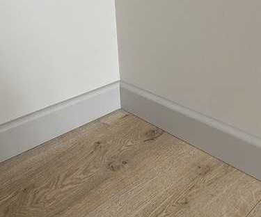 Плинтус МДФ Лука Пл 80МДФ.2400.Point line 24068 Капучино