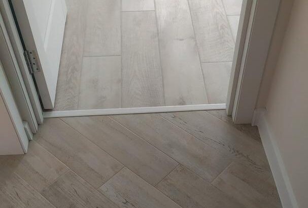 Самоклеящийся порог ЛС 35.2700.4021 Венге танзанский