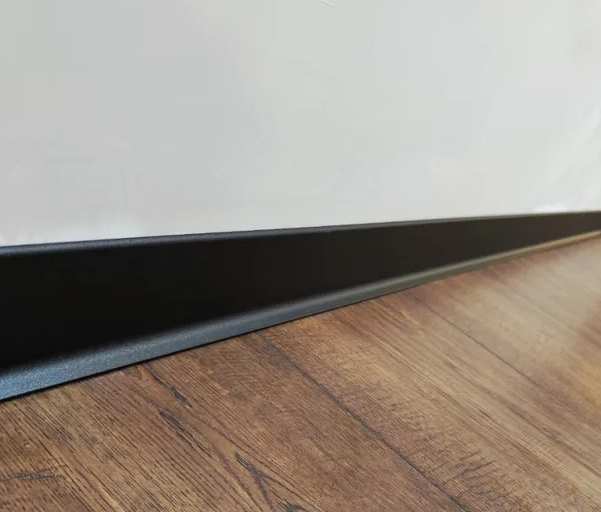 Плинтус алюминиевый Волшебная палочка 60 мм 3,0 м Чёрный матовый