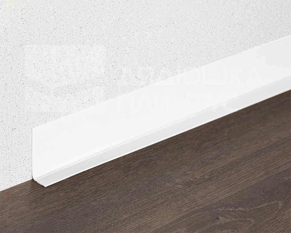 Плинтус эластичный ПВХ Dollken WL50 50мм х 15мм 1137 Белый