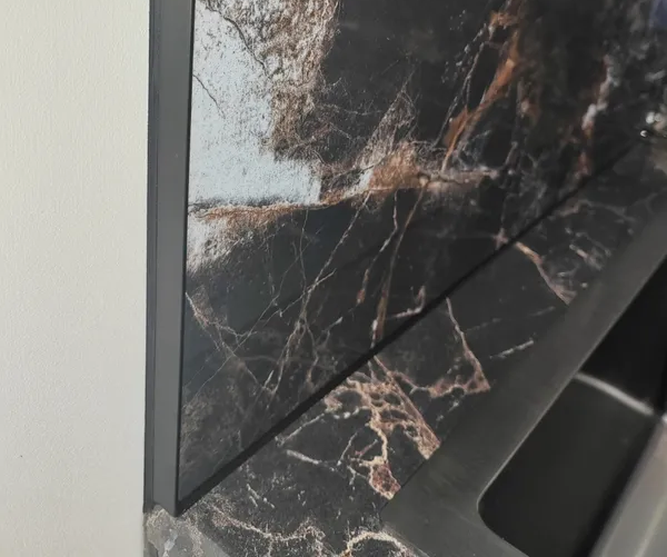 Профиль из нержавеющей стали L-образный Alumacer 10мм 2,6м Бронза полированая