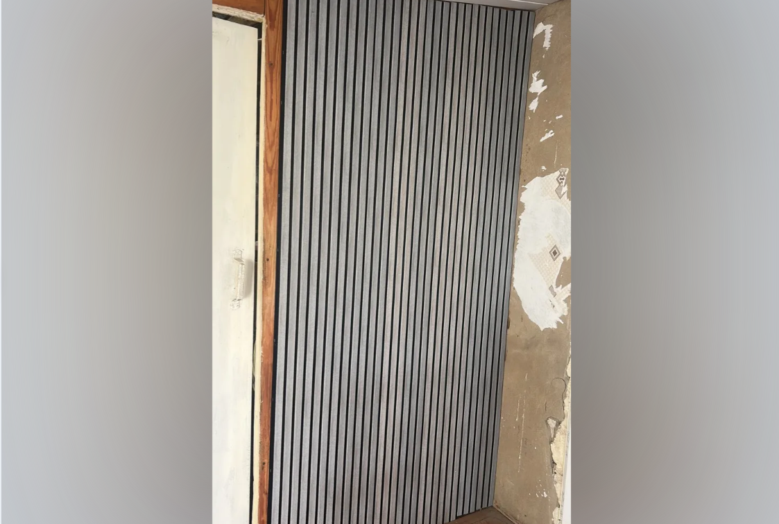 Панель вспененный полистирол ГРЕЙС 3D RAIL 120*2700 мм. Ясень серый