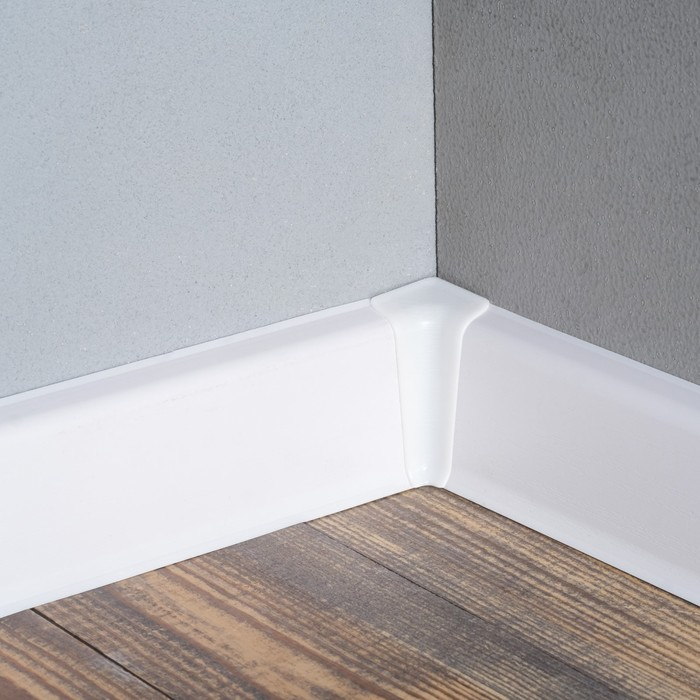 Плинтус ПВХ со съемной панелью Идеал Деконика 70 мм 001-G Белый глянцевый