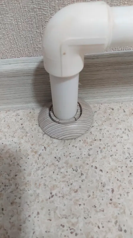 Обвод для труб 1/2 ПВХ ИДЕАЛ 22мм 253 Ясень Серый