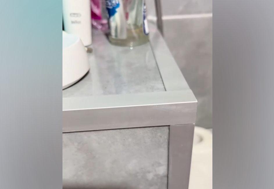 Угол наружный алюминиевый Уп 12-27.02лп