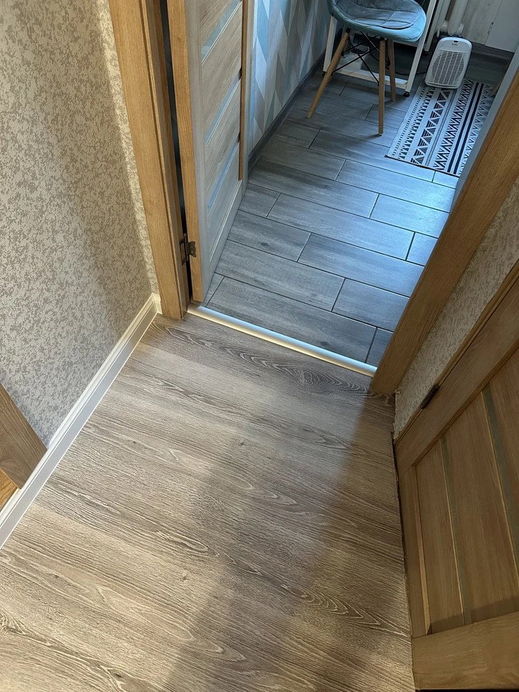 Порог разноуровневый ЛР 06.2700.24045 Сосна северная