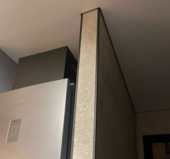 Профиль угловой Волшебная палочка Expert MSUPE 01-27.2700.15 10*10мм 2,7м Черный