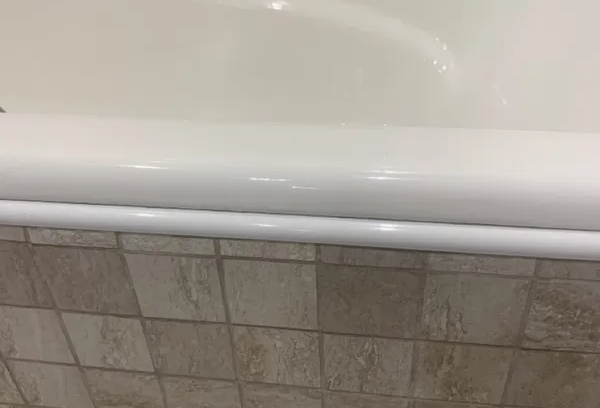 Профиль окантовочный Волшебная палочка MSPK 03-12.2700.01L 12мм 2,7м Серебро Люкс