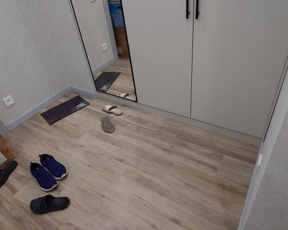 Плинтус из полистирола высокой плотности Волшебная Палочка 80*12*2000. MSPOL 102 Белый под покраску