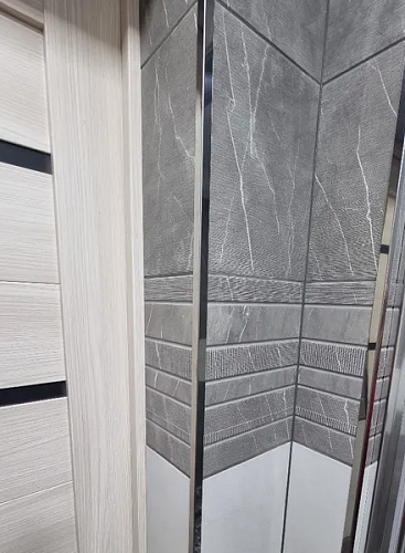 Угол из нержавеющей стали PROGRESS PEGAC 15A самоклеющийся 15х15 Полированный