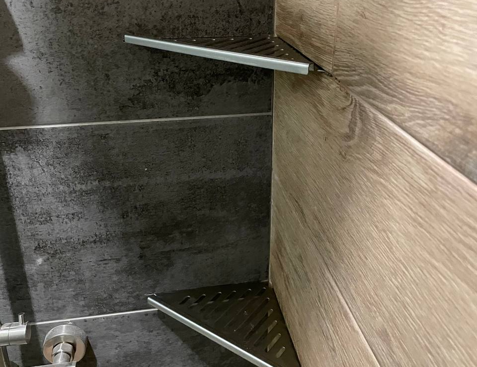 Полка для душа нержавеющая сталь "Дядюшка Плинтус" 50*160*270. Сатин