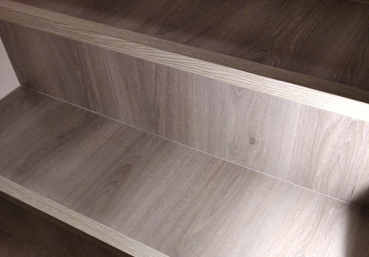 Профиль угловой ПУ 15.2700.215 Черный