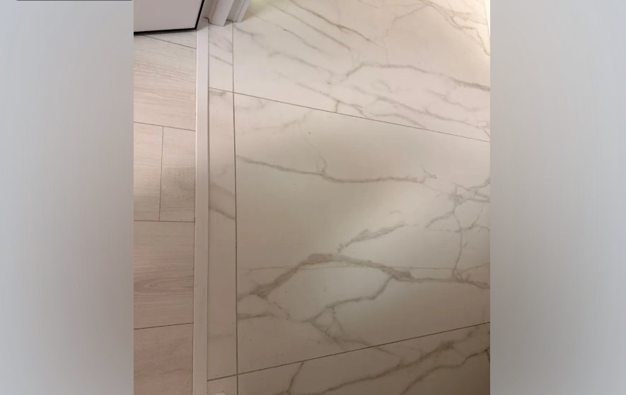 Порог одноуровневый ПС 11.2700.216 Белый