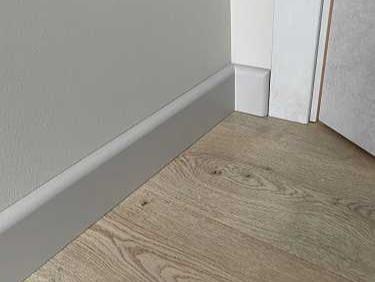 Плинтус МДФ Лука Пл 80МДФ.2400.Point line 24068 Капучино