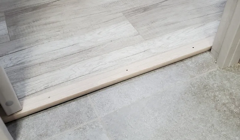 Порог угловой ПУ 06.1800.085 Клен