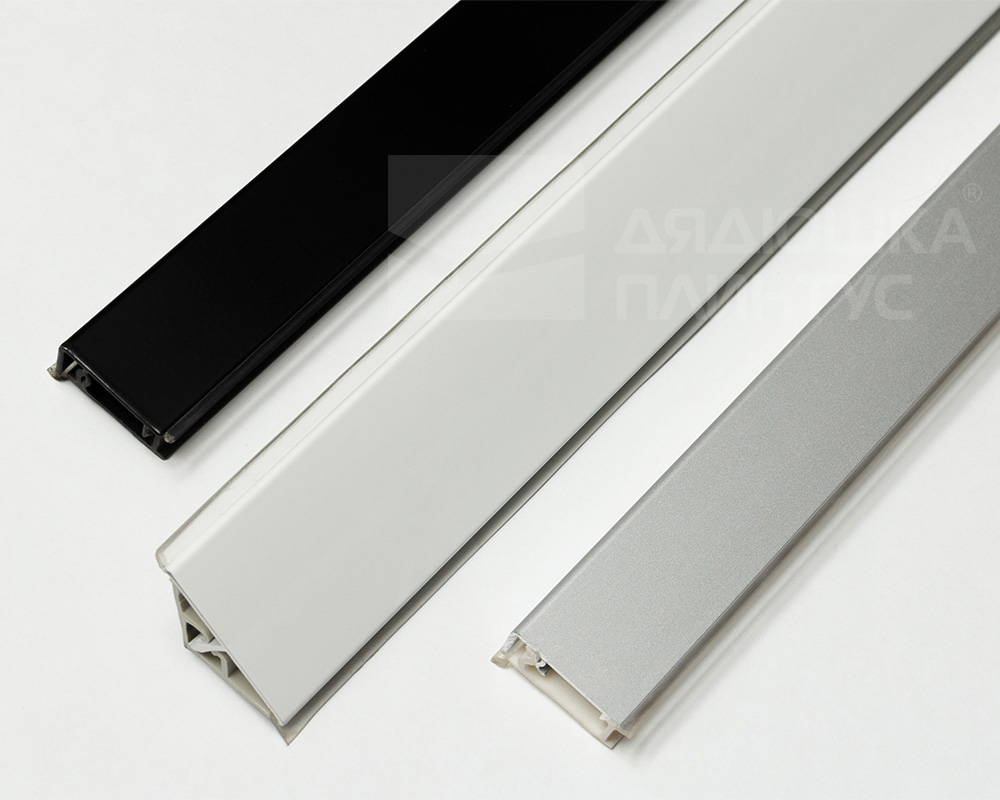 Плинтус для столешниц гладкий Алюминий 25*25мм 3,05м. Черный