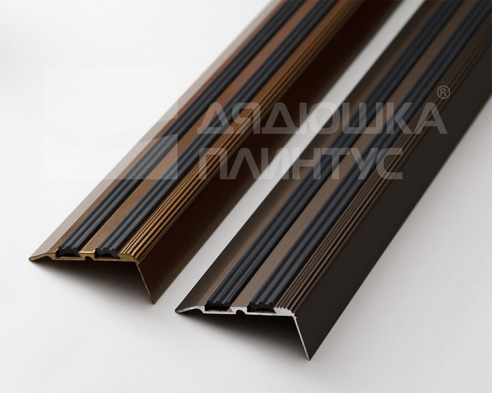 Порог угловой ПУ 07.1800.001 Алюминий