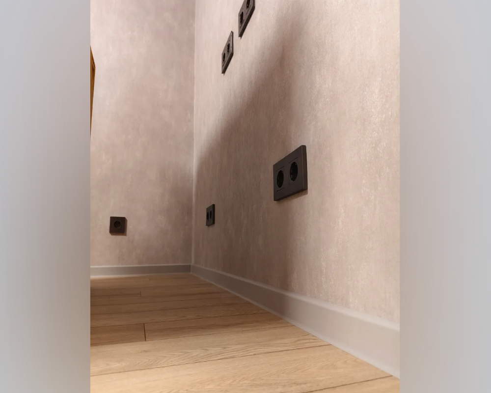 Плинтус ПВХ со съемной панелью Arbiton INDO 137 Дуб Сельма