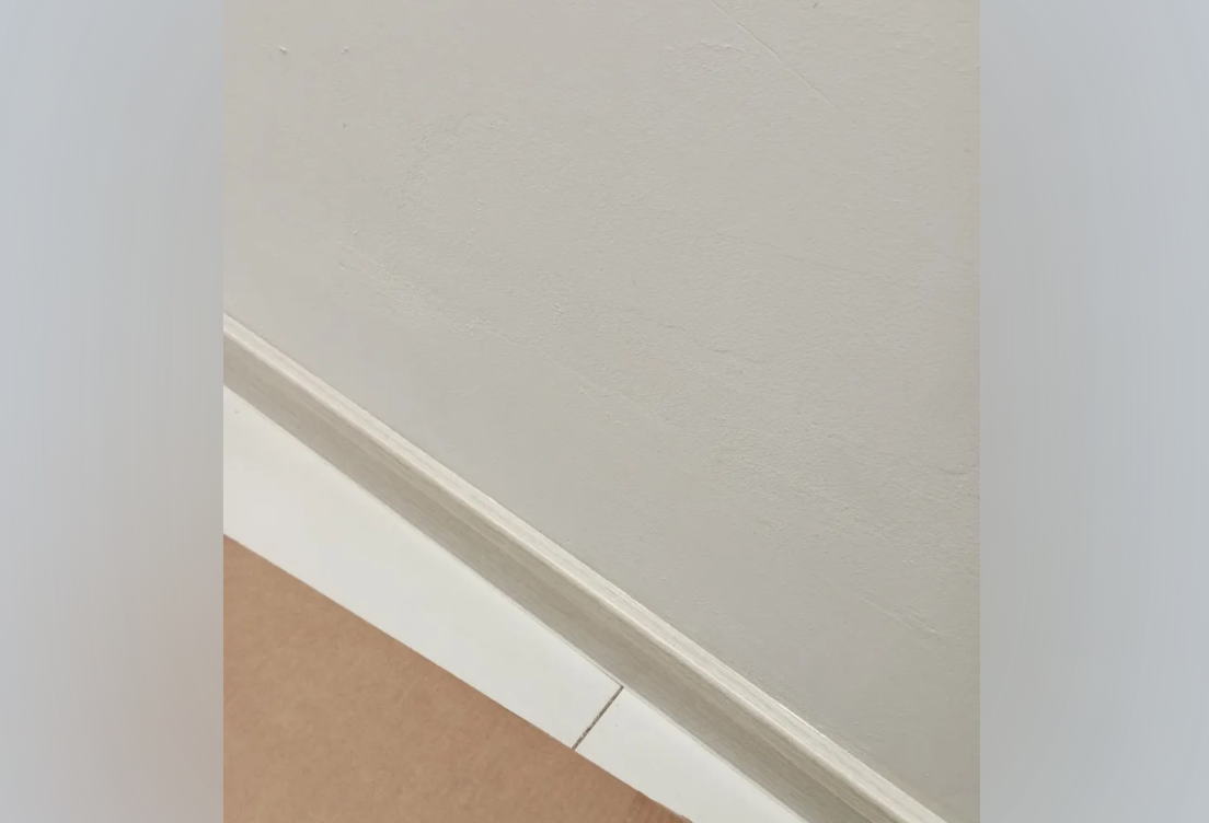 Плинтус ПВХ со съемной панелью Arbiton INDO 020 Дуб Бургос