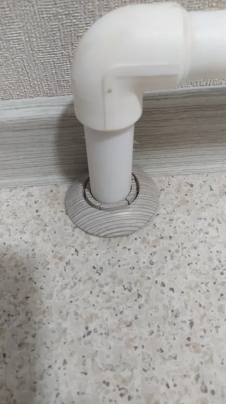 Обвод для труб 3/4 ПВХ ИДЕАЛ 28мм 253 Ясень Серый