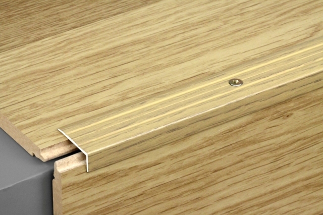 Порог угловой ПУ 01.2700.292 Вишня