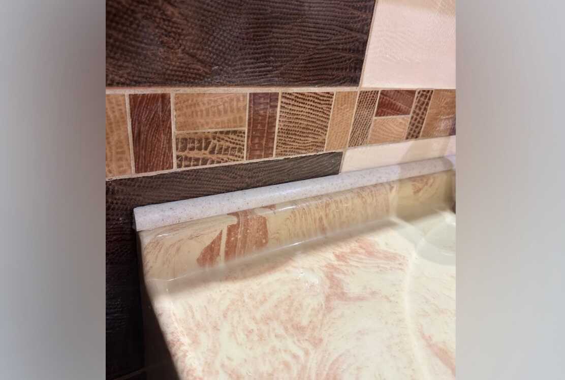 Бордюр для ванны акриловый Волшебная палочка ПШ1224 750*24*12 Бежевый правый