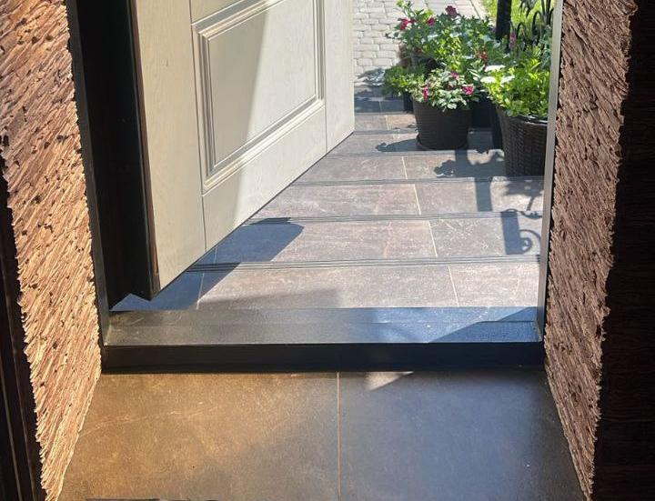 Плинтус эластичный ПВХ Dollken WL50 50мм х 15мм. 0348 Антрацит