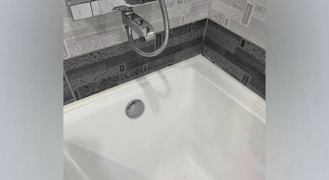 Бордюр акриловый 12х12х1800 мм П12