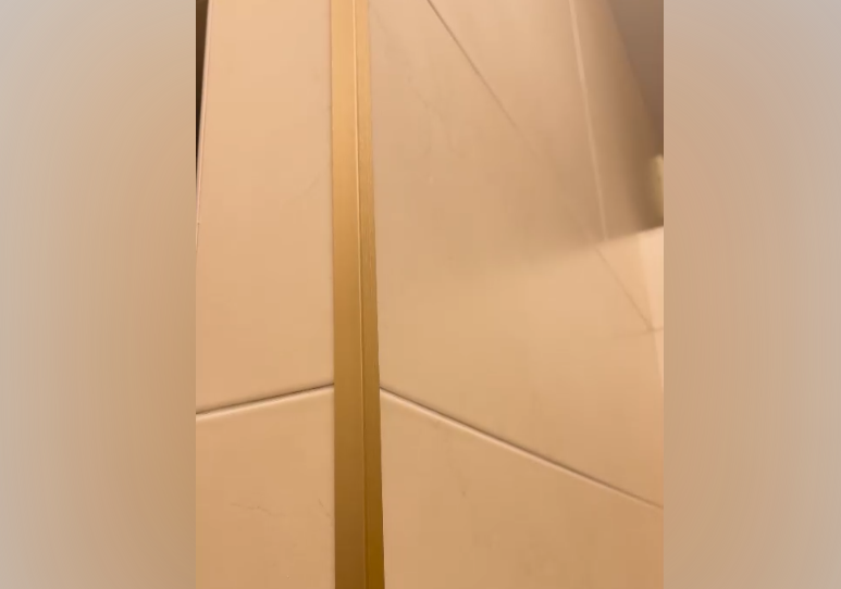 Угол наружный алюминиевый Уп 12-27.02лп