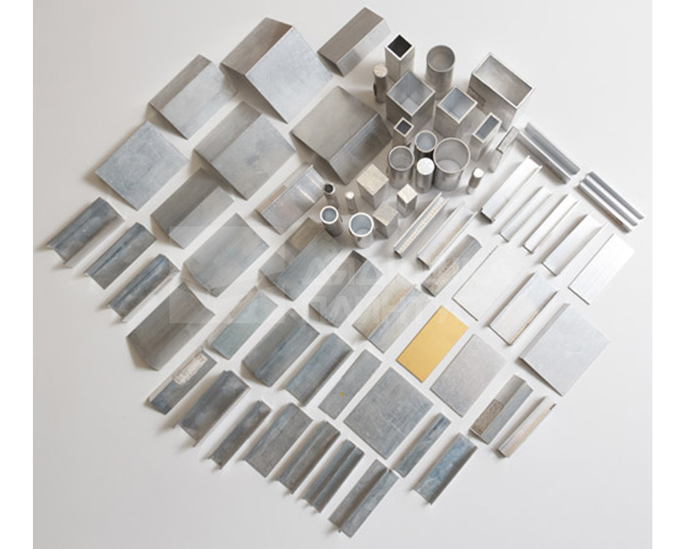 Швеллер алюминиевый 10*10*10*1,2 мм 2,0м без покрытия