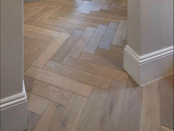 Плинтус ДЮРОПОЛИМЕР HI WOOD B95 94,5мм х 17мм х 2,0м.
